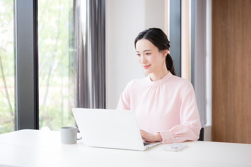 クラウド型経費精算サービスを導入すれば開業手続きや確定申告が楽になる