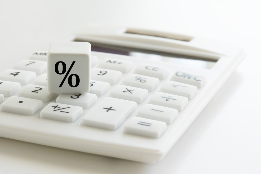 個人事業主が納める税金額をシミュレーション!税金の支払いに便利なクレジットカードも紹介