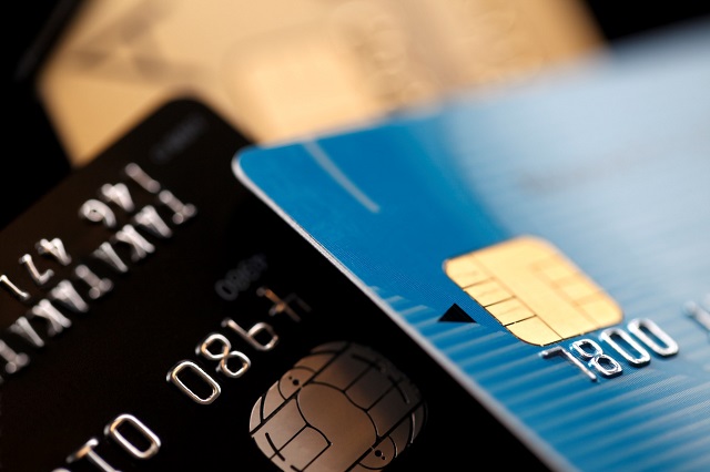 クレジットカードをグレードアップする方法やメリット、デメリットを解説