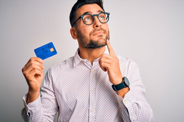 クレジットカードを使い分けるなら2〜3枚持ちがおすすめ!