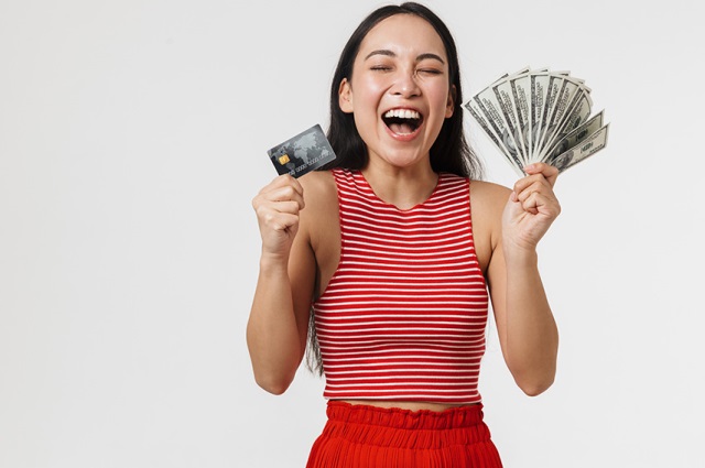 初めてキャッシングにおすすめのクレジットカード3選!