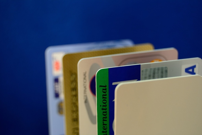 クレジットカードは何枚持ちがいいの？複数枚持つメリット・デメリットを紹介！