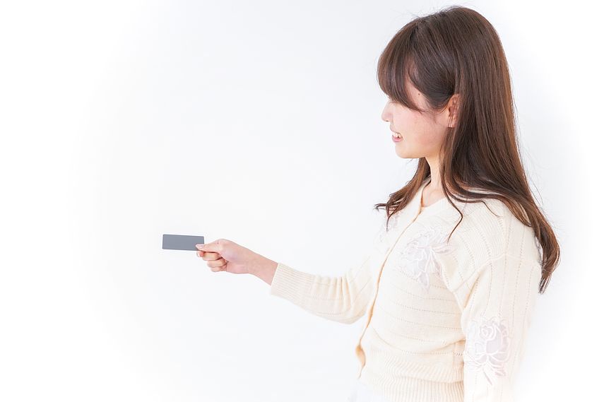 カードローンとキャッシングの違い