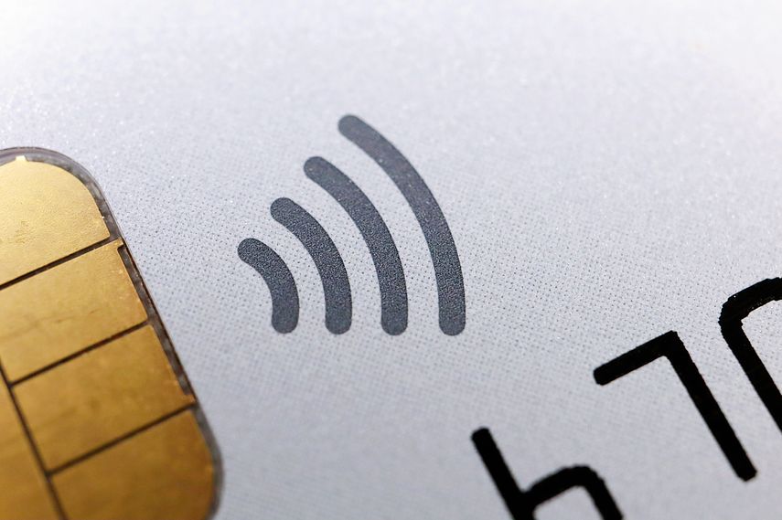 クレジットカードで電車に乗れる？