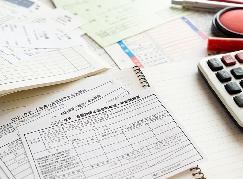 副業の所得を計算する方法とは?