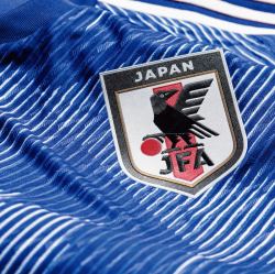 Samurai Blueを支えるもの サッカー日本代表ユニフォーム プロジェクト クレジットカードのことならcredictionary