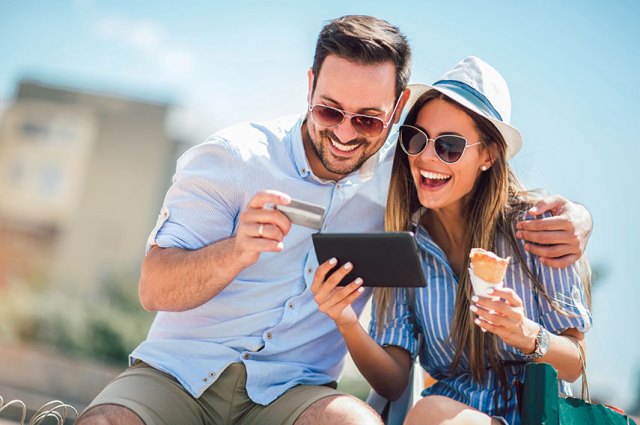 旅行計画とあわせて申し込み!セゾンのクレジットカード