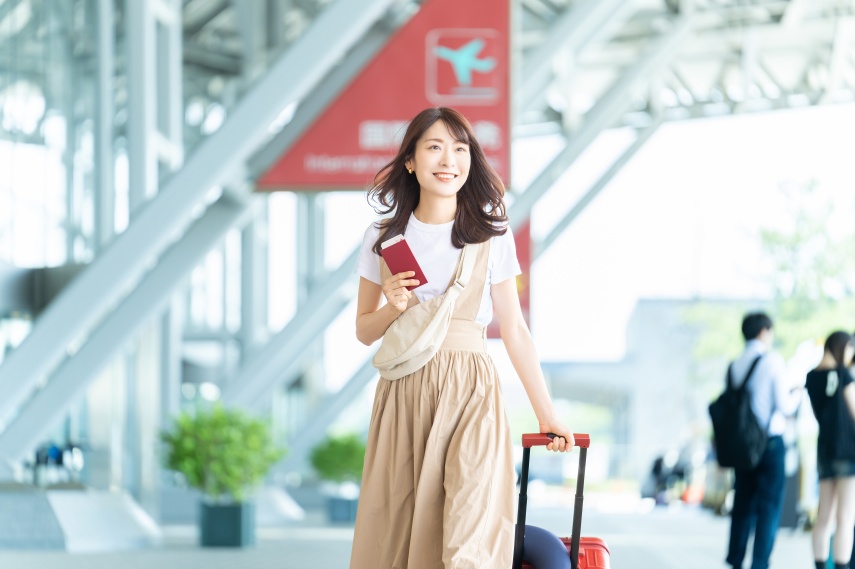 学生が海外旅行にクレジットカードを持って行くべき理由とは?おすすめカードも紹介
